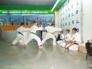 Фото к Показательные выступления юных спортсменов кёкусинкай