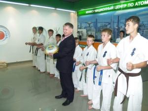 Фото к Показательные выступления юных спортсменов кёкусинкай