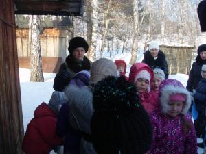 Фото к Экскурсия юных экологов в Дом Природы.
