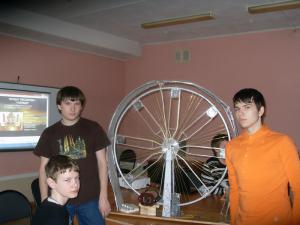 Фото к Все начинается с физики