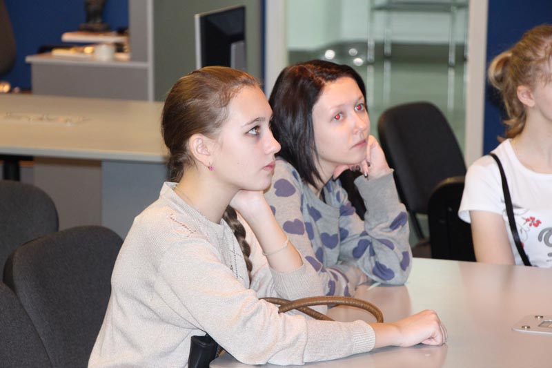 Фото к В информационном центре по атомной энергии Томска состоялся научно-технологический семинар «Термоядерный синтез, его роль в энергетике будущего».