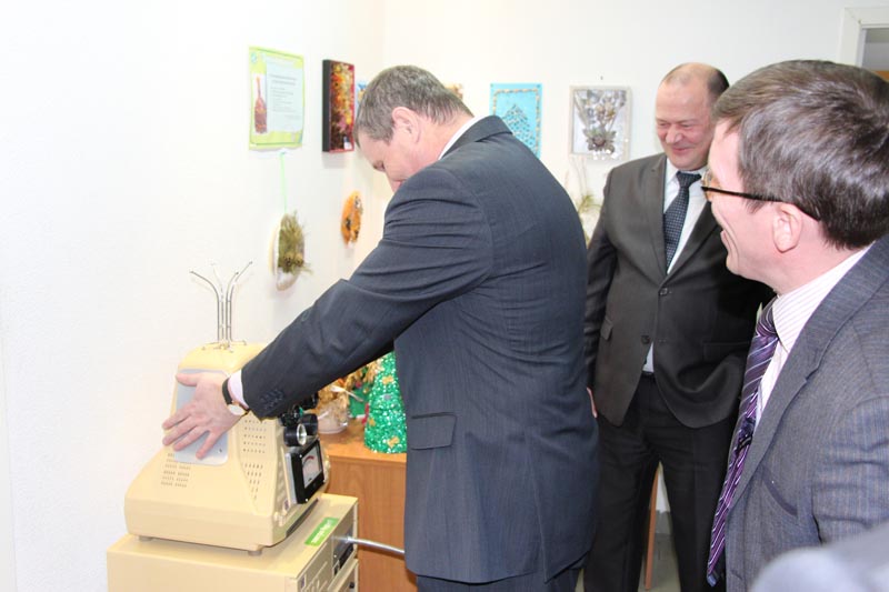 Фото к Делегация Ангарского электролизного химического комбината посетила информационный центр по атомной энергии Томска