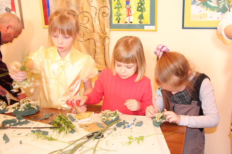 Фото к В Томске состоялся финал XX областного конкурса «Зимний букет»