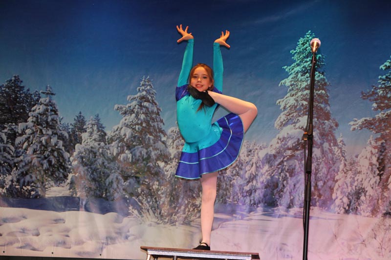 Фото к В Томске состоялся финал XX областного конкурса «Зимний букет»