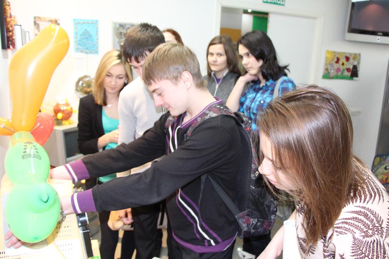 Фото к Томские и северские школьники убедились, что научная фантастика становится реальностью