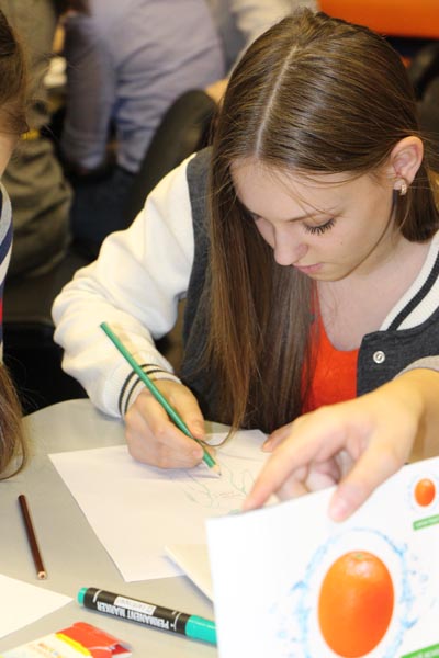 Фото к В томском информационном центре состоялся мастер-класс по созданию социальной рекламы «Мы за мирный атом»