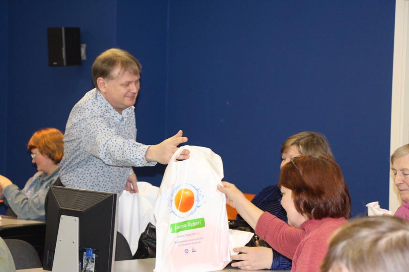 Фото к Томские пенсионеры вооружились новыми знаниями по основам сельского хозяйства и по использованию радиационных технологий в садоводстве