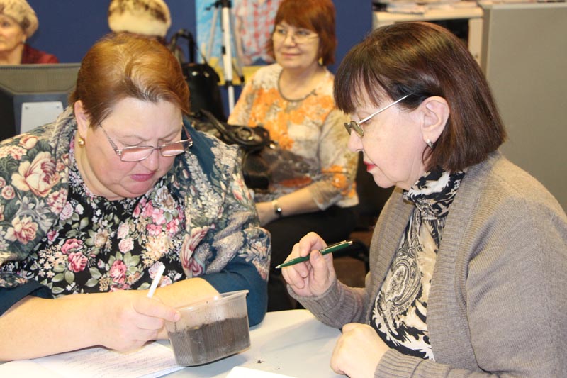 Фото к Томские пенсионеры вооружились новыми знаниями по основам сельского хозяйства и по использованию радиационных технологий в садоводстве
