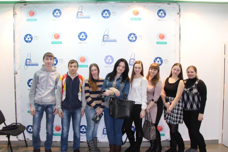 Фото к Цикл семинаров и мастер-классов IT-школы ТГАСУ стартовал в информационном центре по атомной энергии Томска