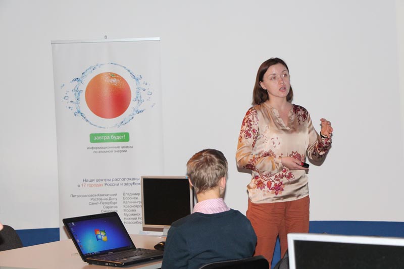 Фото к В Информационном центре по атомной энергии Томска школьники познакомились с облачными технологиями Гугла 