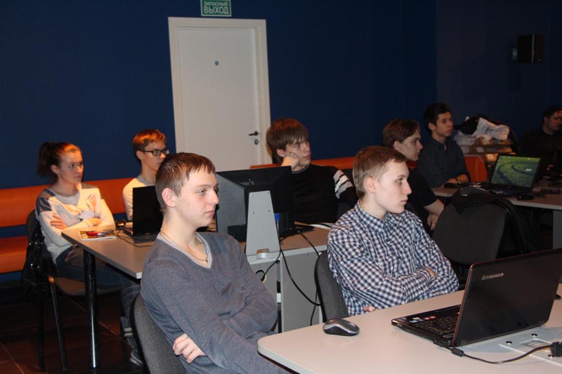 Фото к В Информационном центре по атомной энергии Томска школьники познакомились с облачными технологиями Гугла 