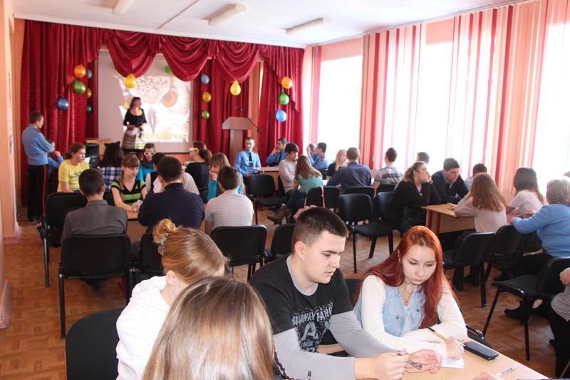 Фото к Томские и северские старшеклассники смогут принять участие в съемках игр телевизионного клуба «Что? Где? Когда?» в Москве