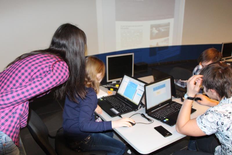 Фото к В информационном центре по атомной энергии состоялись мастер-классы по веб-дизайну от IT-школы ТГАСУ