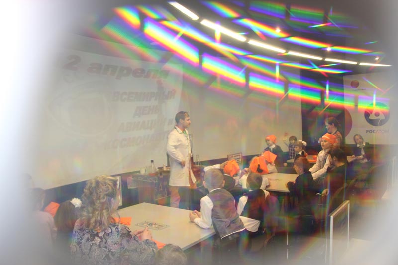 Фото к Через тернии — к звездам: в информационном центре по атомной энергии Томска состоялось празднование Дня Космонавтики