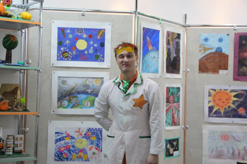 Фото к Через тернии — к звездам: в информационном центре по атомной энергии Томска состоялось празднование Дня Космонавтики