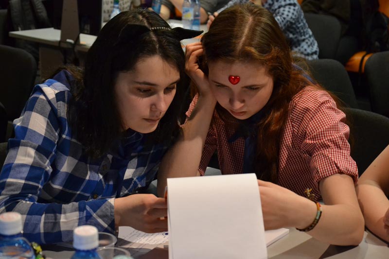 Фото к «Один за всех и все за одного!»: 84 команды российских школьников рассчитали «Формулу интеллекта»