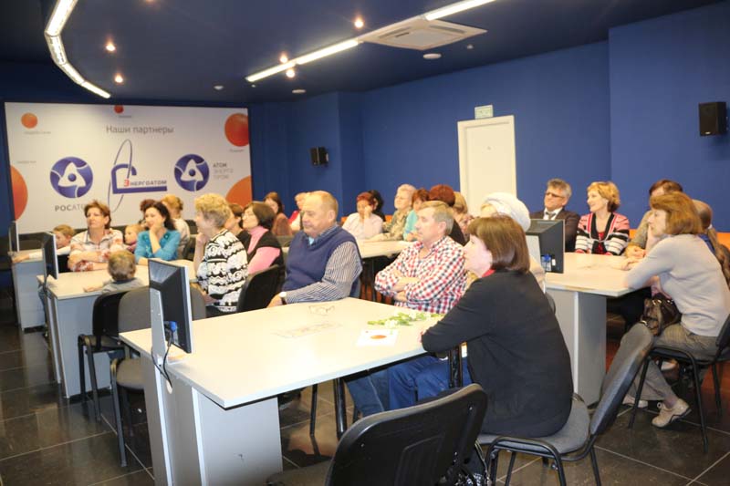 Фото к Томский информационный центр по атомной энергии поздравил ветеранов ООО «Газпром трансгаз Томск» с Днем Победы