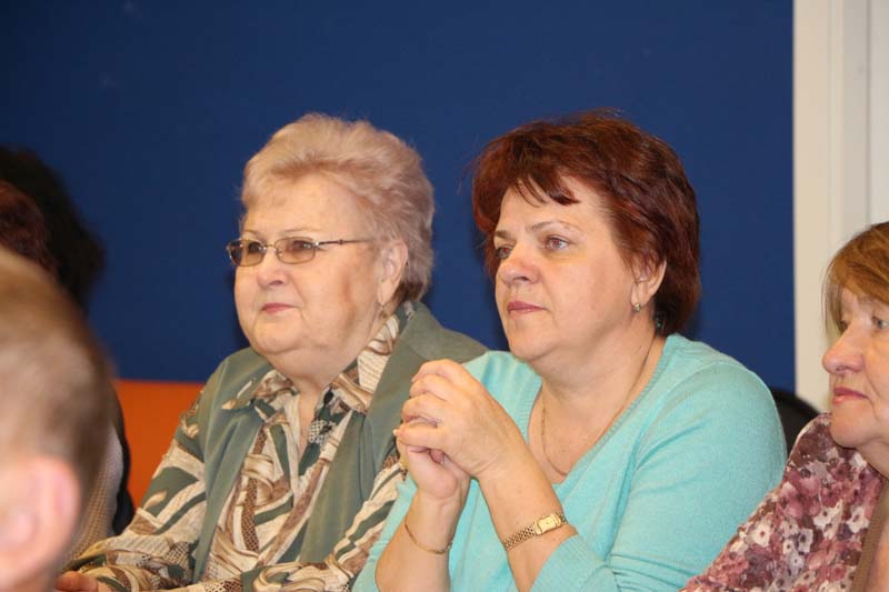 Фото к Томский информационный центр по атомной энергии поздравил ветеранов ООО «Газпром трансгаз Томск» с Днем Победы