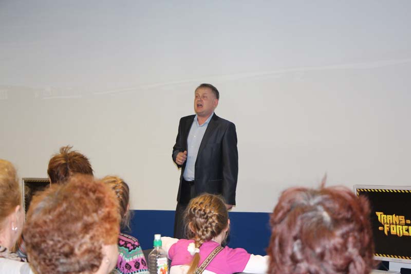 Фото к Томский информационный центр по атомной энергии поздравил ветеранов ООО «Газпром трансгаз Томск» с Днем Победы