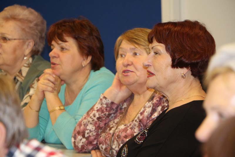 Фото к Томский информационный центр по атомной энергии поздравил ветеранов ООО «Газпром трансгаз Томск» с Днем Победы