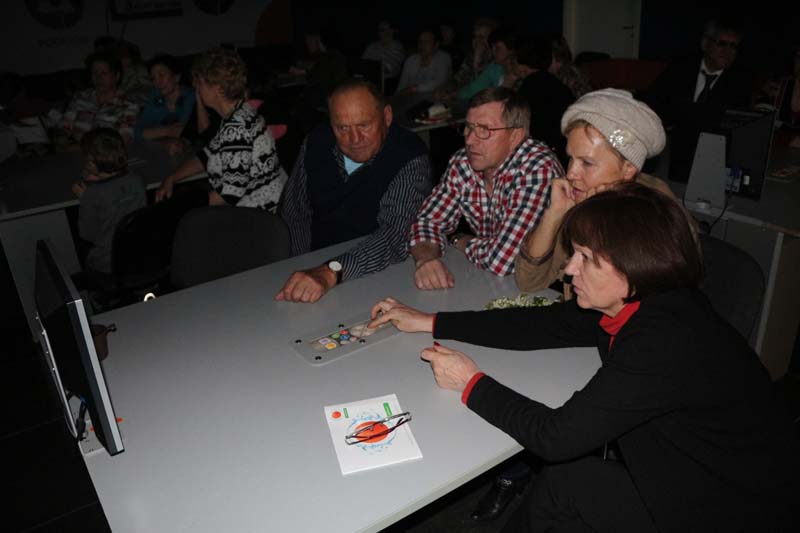 Фото к Томский информационный центр по атомной энергии поздравил ветеранов ООО «Газпром трансгаз Томск» с Днем Победы