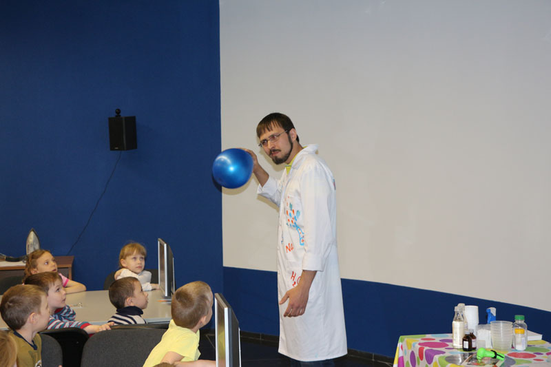 Фото к В томском информационном центре по атомной энергии стартовал проект «ФИКСИруй опыт»