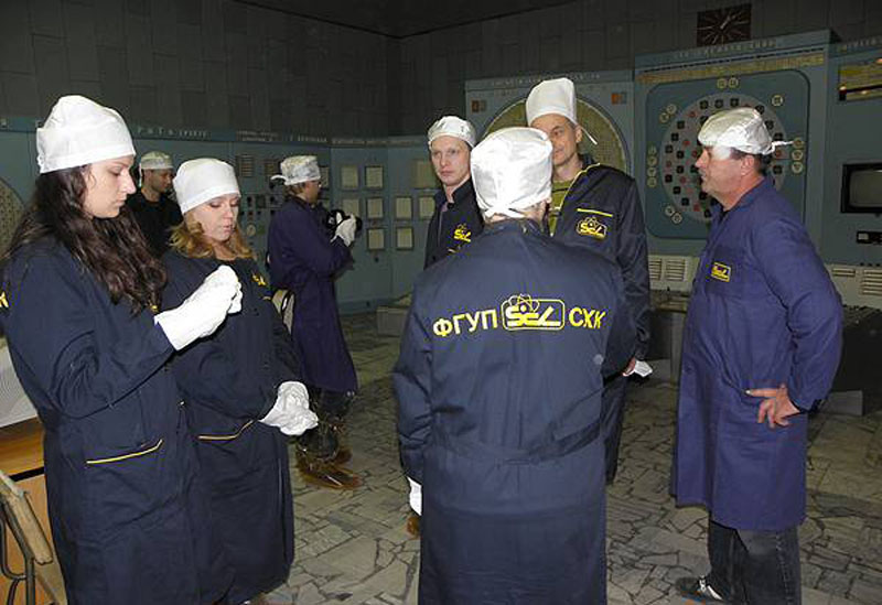 Фото к В рамках проекта «День Учителя на объектах атомной отрасли» состоялась экскурсия на ОАО «СХК»