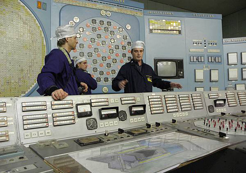 Фото к В рамках проекта «День Учителя на объектах атомной отрасли» состоялась экскурсия на ОАО «СХК»