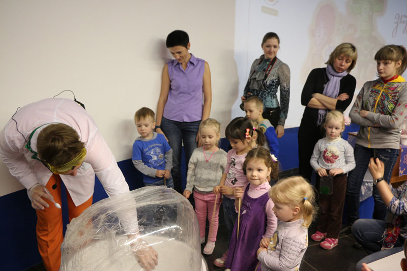 Фото к День защиты детей с Фиксиками и Профессором Звездуновым