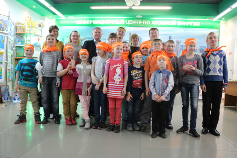 Фото к День защиты детей с Фиксиками и Профессором Звездуновым