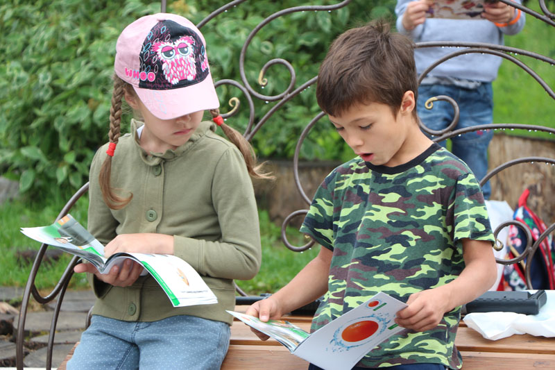 Фото к Сотрудники томского информационного центра по атомной энергии посетили IT-лагерь