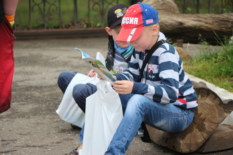 Фото к Сотрудники томского информационного центра по атомной энергии посетили IT-лагерь