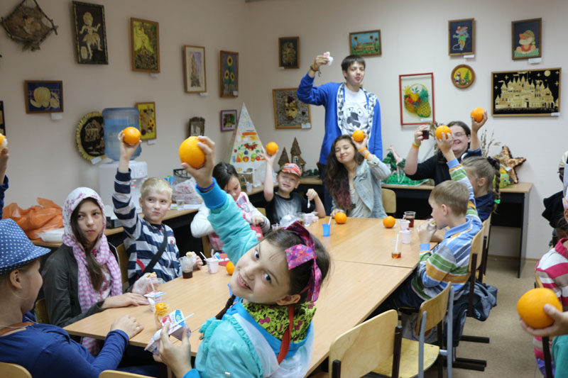 Фото к Сотрудники томского информационного центра по атомной энергии посетили IT-лагерь