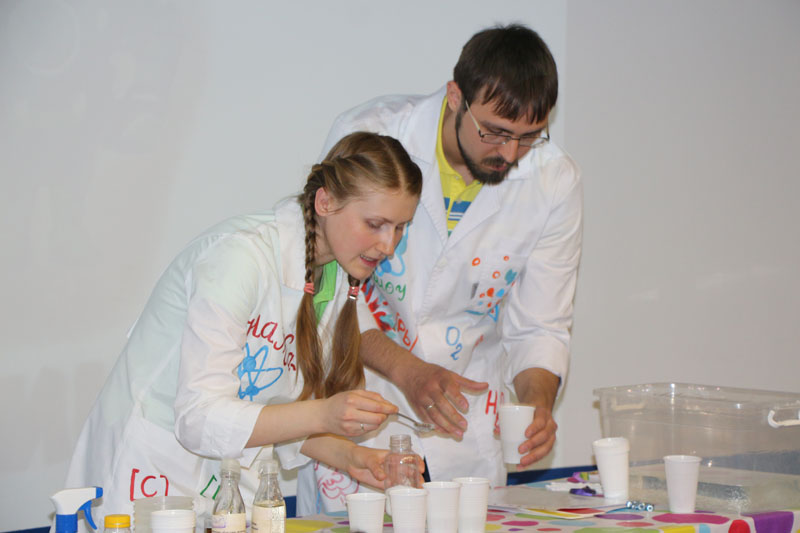 Фото к Томские школьники «заФИКСИровали опыты»