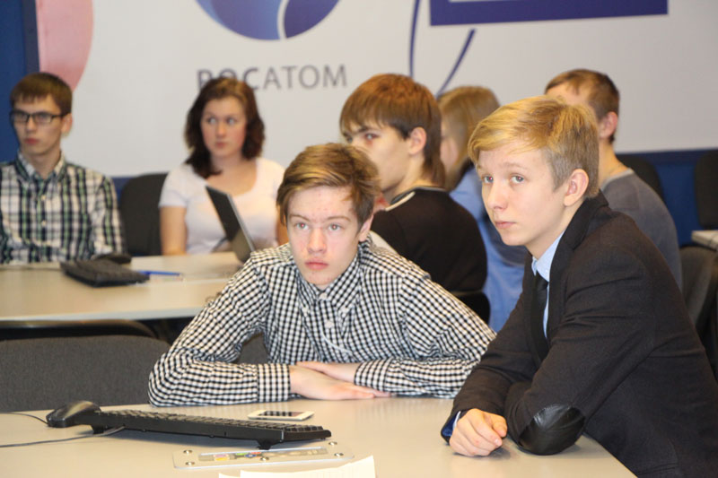 Фото к В Томском информационном центре завершился учебный год «Школы юного Веб-программиста»