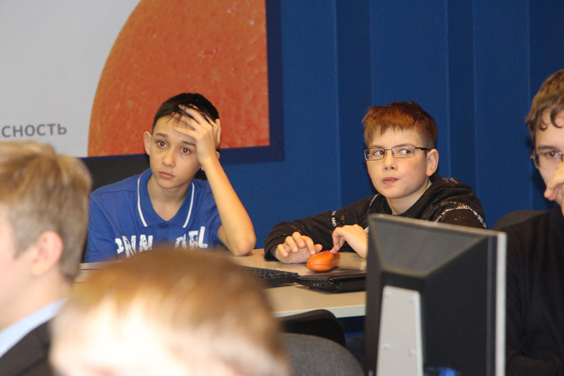 Фото к В Томском информационном центре завершился учебный год «Школы юного Веб-программиста»