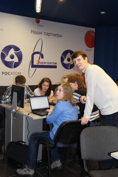 Фото к В Томском информационном центре завершился учебный год «Школы юного Веб-программиста»