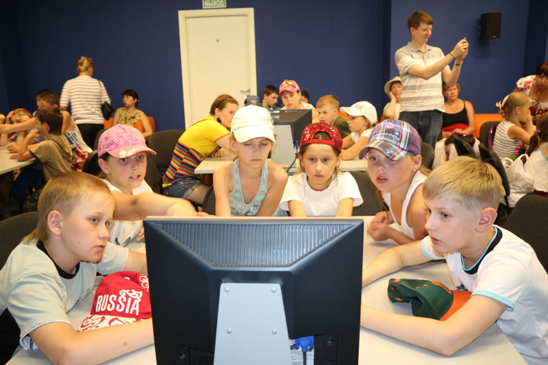 Фото к В информационном центре по атомной энергии завершился месячник безопасности МЧС