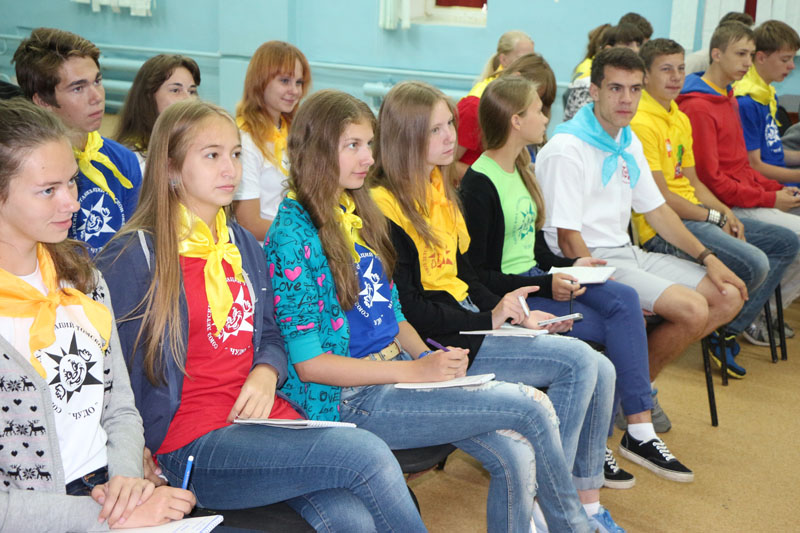 Фото к В томском информационном центре по атомной энергии завершился проект «Детский атомный лагерь — 2014»