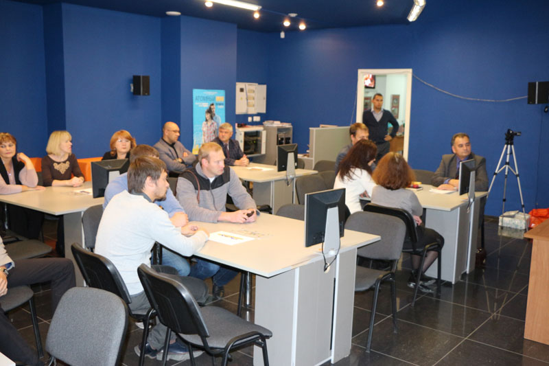 Фото к В томском информационном центре по атомной энергии прошли публичные слушания по вопросам закупок нестандартизированного оборудования комплекса производственных линий для реакторов на быстрых нейтронах ОАО «СХК»