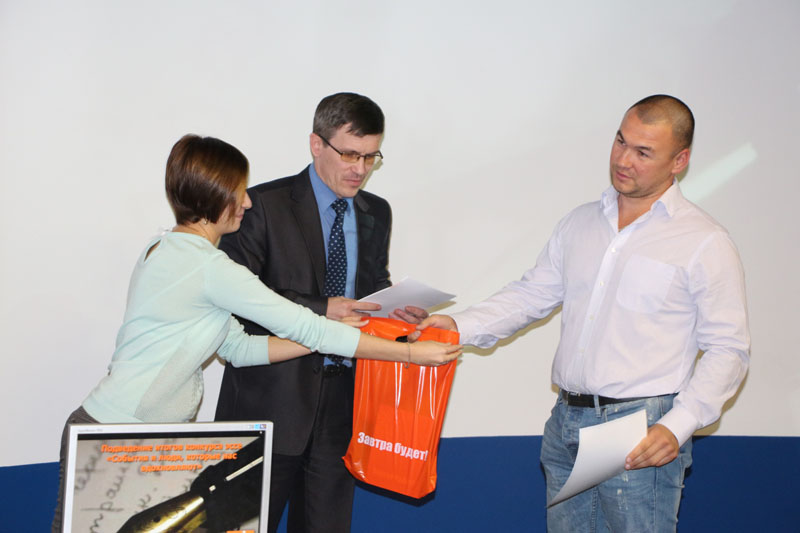 Фото к  «События и люди, которые нас вдохновляют»: в томском информационном центре по атомной энергии состоялось подведение итогов конкурса эссе  