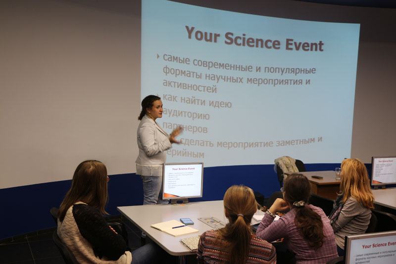 Фото к «Science Events Workshops»: в томском информационном центре по атомной энергии продолжается проект  «мастерские инноваций»