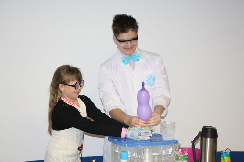 Фото к Первый в России информационный центр по атомной энергии Томска отметил свое шестилетие