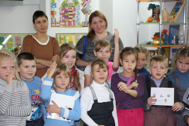 Фото к Томские первоклассники «заФИКСИровали научные опыты «открывашкой»