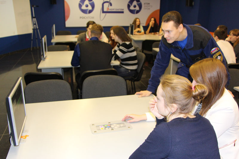 Фото к Дни безопасности с МЧС в томском информационном центре по атомной энергии