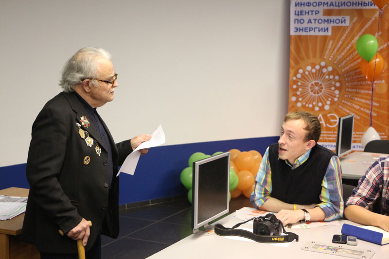 Фото к В томском информационном центре по атомной энергии состоялась «антилекция» о важности образования в жизни человека