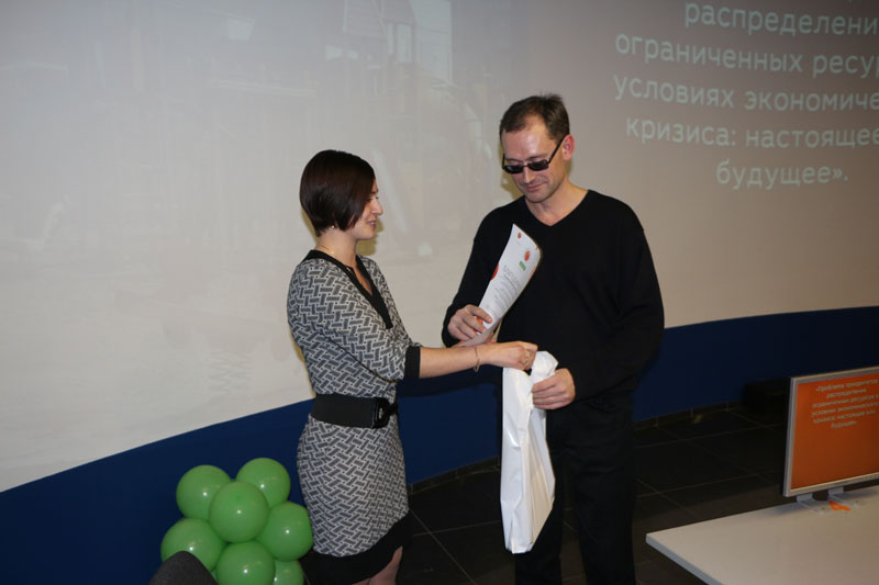 Фото к ЖКХ или Атомфлот: в ИЦАЭ Томска состоялась дискуссия по вопросам приоритетов распределения ограниченных ресурсов в условиях экономического кризиса