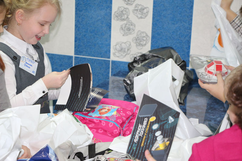 Фото к Информационный центр по атомной энергии выступил соорганизатором соревнований по робототехнике  «РобоСеверск — II»