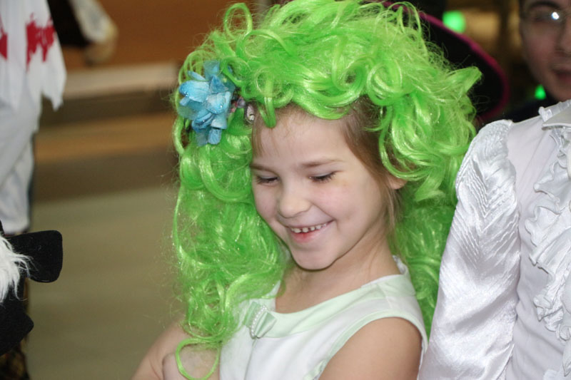 Фото к  «Научная елка» : новогодний праздник для детей из многодетных семей