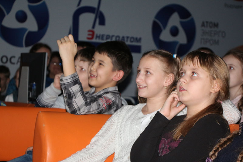 Фото к В томском информационном центре по атомной энергии состоялся «Новогодний Мульт-Парад»